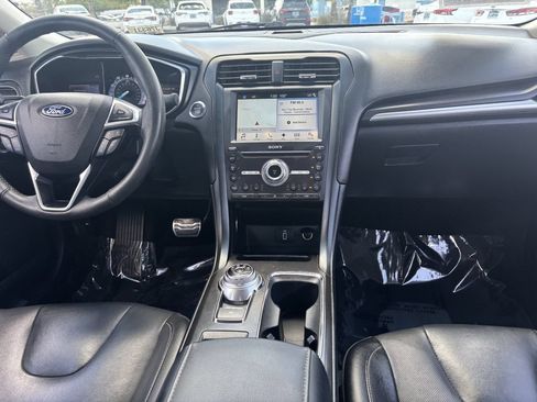 Used 2017 Ford Fusion Titanium FWD image 14
