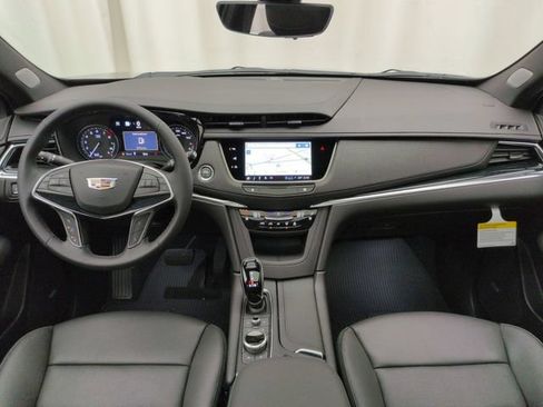 Used 2026 Cadillac XT5 Premium Luxury w/ LPO, ONYX Package AWD/4WD image 24
