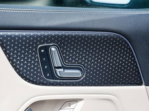 New 2025 Mercedes-Benz GLA 250 image 21