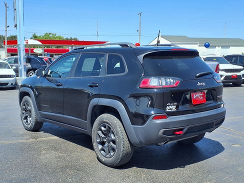 Used 2020 Jeep Cherokee Trailhawk w/ Cold Weather Group AWD/4WD image 6