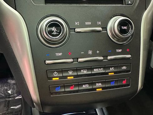 Used 2015 Lincoln MKC AWD w/ Equipment Group 102A Reserve image 20