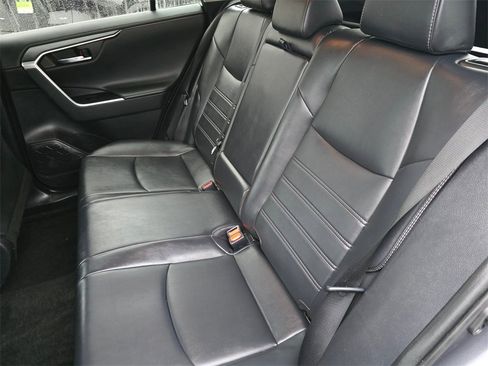 Certified 2020 Toyota RAV4 Limited image 17