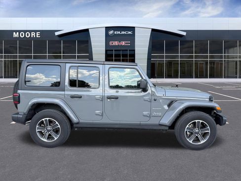 Used 2023 Jeep Wrangler Sahara w/ LED Lighting Group AWD/4WD image 2