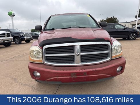 Used 2006 Dodge Durango Limited w/ Trailer Tow Group RWD image 2