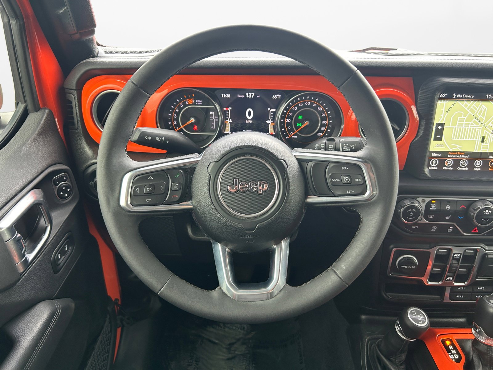 Used 2023 Jeep Wrangler Unlimited Sahara AWD/4WD image 16