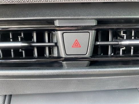 New 2025 Volkswagen Tiguan S image 36