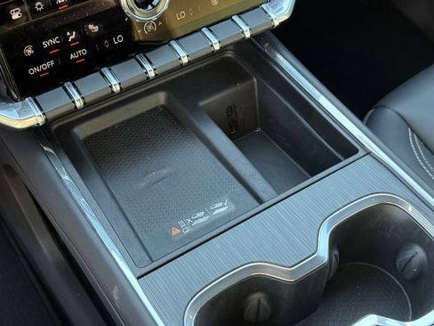 Used 2024 GMC Acadia Elevation image 22