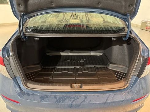 Used 2025 Honda Civic Sport image 12