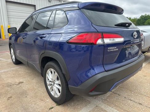 Used 2022 Toyota Corolla Cross LE AWD/4WD image 7