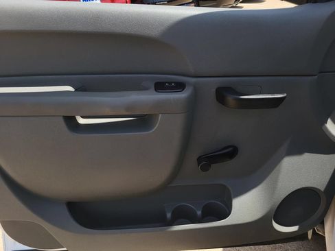Used 2010 Chevrolet Silverado 1500 W/T AWD/4WD image 13