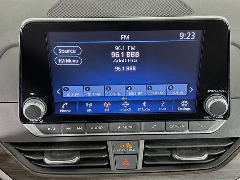 Used 2024 Nissan Altima 2.5 SV image 21