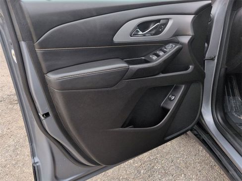 Certified 2021 Chevrolet Traverse LT image 20