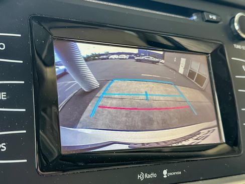 Used 2015 Toyota Highlander Plus AWD/4WD image 20