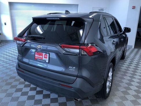 Used 2021 Toyota RAV4 XLE Premium AWD/4WD image 35