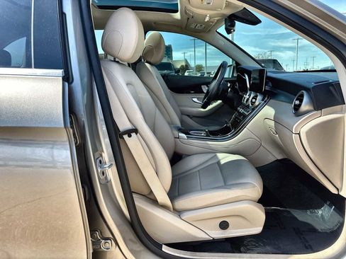 Certified 2021 Mercedes-Benz GLC 300 image 9
