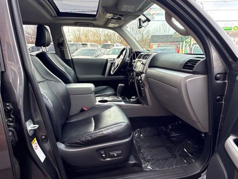 Used 2013 Toyota 4Runner SR5 w/ Premium Pkg image 17