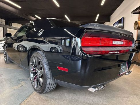 Used 2014 Dodge Challenger SRT8 Core RWD image 6