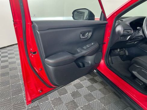 Used 2024 Honda HR-V Sport image 18