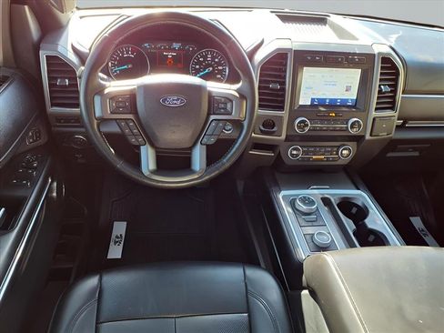 Used 2020 Ford Expedition XLT w/ Equipment Group 202A image 9