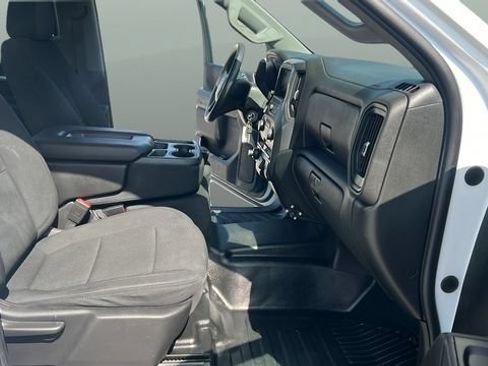 Used 2021 Chevrolet Silverado 2500 W/T AWD/4WD image 17