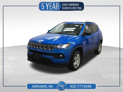 Used 2022 Jeep Compass Latitude w/ Convenience Group AWD/4WD image 1