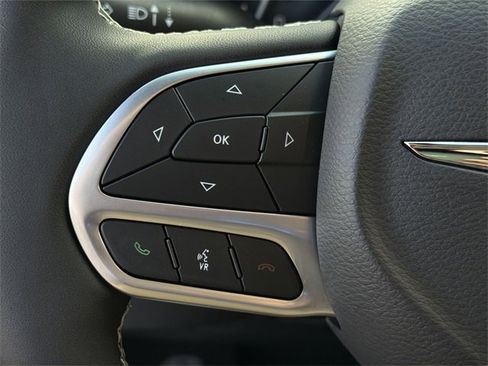 New 2026 Chrysler Pacifica Select image 25