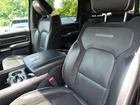 Used 2021 RAM 1500 Laramie AWD/4WD image 3
