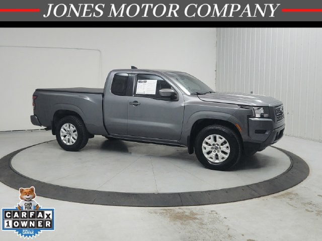 Used 2022 Nissan Frontier SV w/ Technology Package RWD image 1