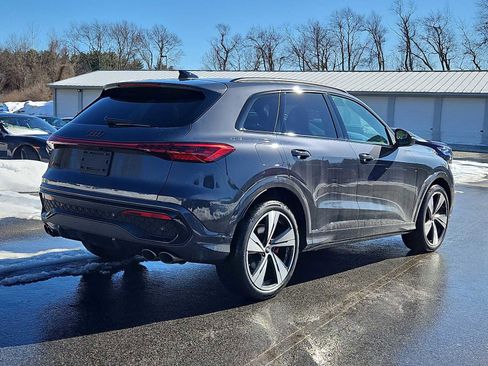 New 2025 Audi SQ5 Premium Plus image 4