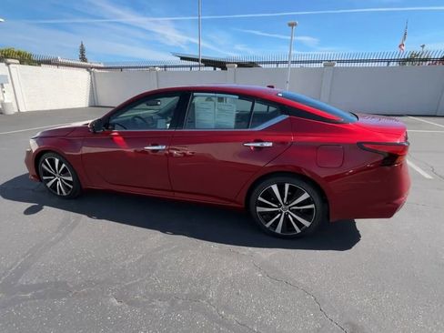 Used 2020 Nissan Altima 2.0 Platinum image 6