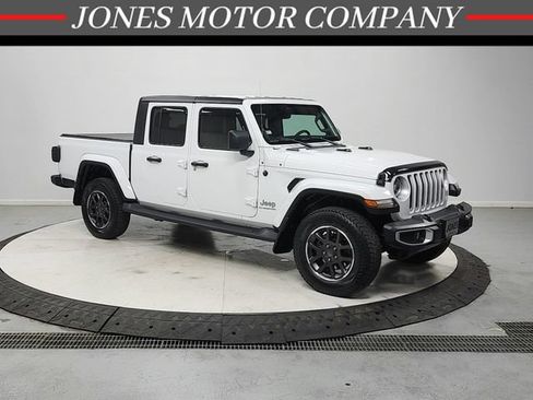Used 2022 Jeep Gladiator Overland w/ Popular Equipment Package AWD/4WD image 1