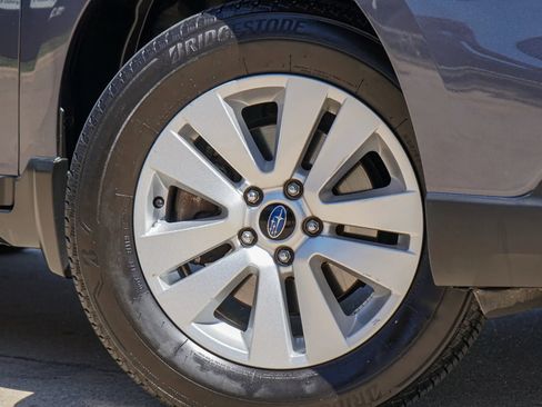 Used 2017 Subaru Outback 2.5i Premium image 9