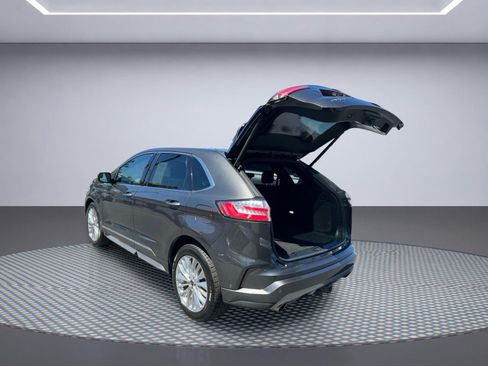 Used 2020 Ford Edge Titanium w/ Equipment Group 301A AWD/4WD image 9