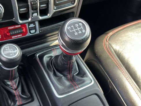 Used 2021 Jeep Gladiator Rubicon AWD/4WD image 29