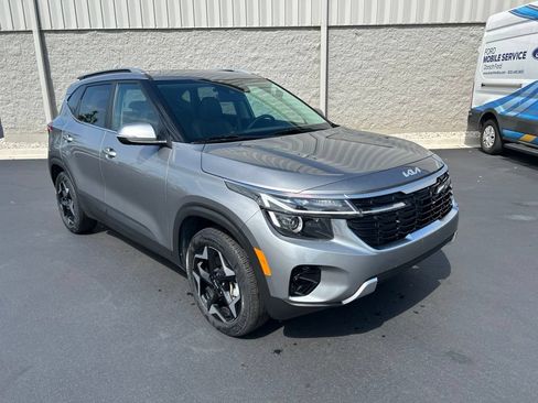 Certified 2024 Kia Seltos EX AWD/4WD image 8