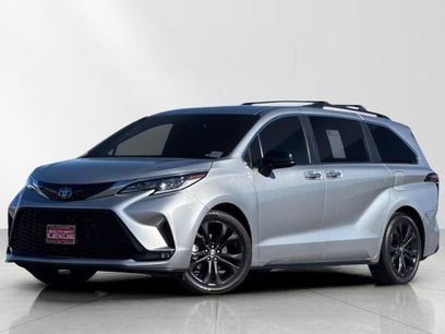 Used 2022 Toyota Sienna XSE