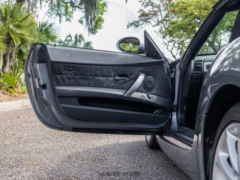 Used 2007 BMW Z4 3.0i image 32