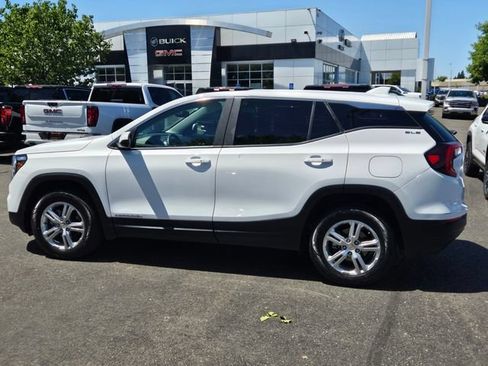 Used 2024 GMC Terrain SLE AWD/4WD image 7