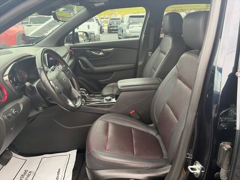 Used 2021 Chevrolet Blazer RS w/ Enhanced Convenience Package FWD image 9