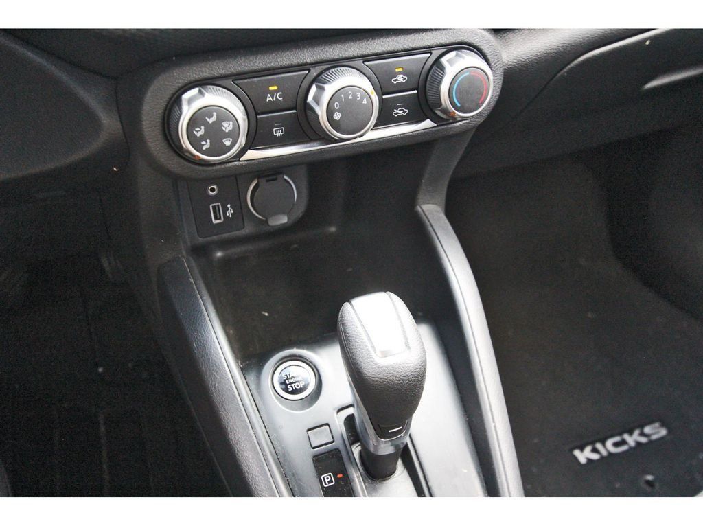 Used 2024 Nissan Kicks S FWD image 16
