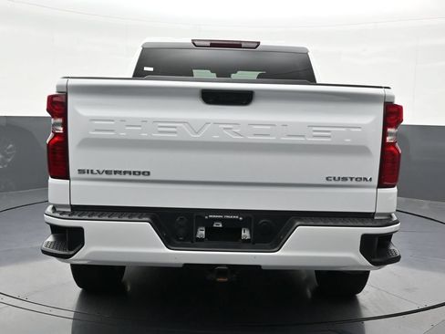 Used 2024 Chevrolet Silverado 1500 Custom RWD image 4