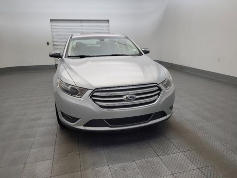 Used 2015 Ford Taurus Limited FWD image 14