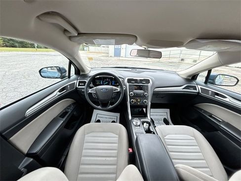 Used 2018 Ford Fusion S image 19