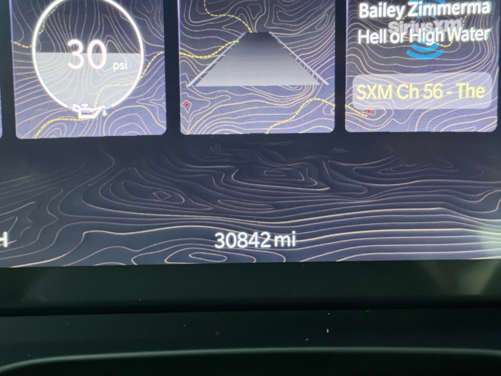 Used 2025 Jeep Grand Cherokee Altitude RWD image 12