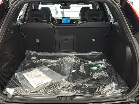 New 2026 Volvo XC60 B5 Ultra w/ Protection Package Premier AWD/4WD image 29