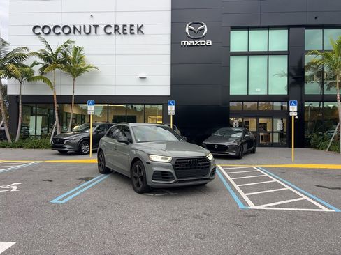 Used 2020 Audi SQ5 Premium Plus w/ Premium Plus Package image 2