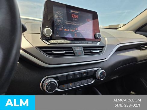 Used 2025 Nissan Altima 2.5 SR FWD image 19