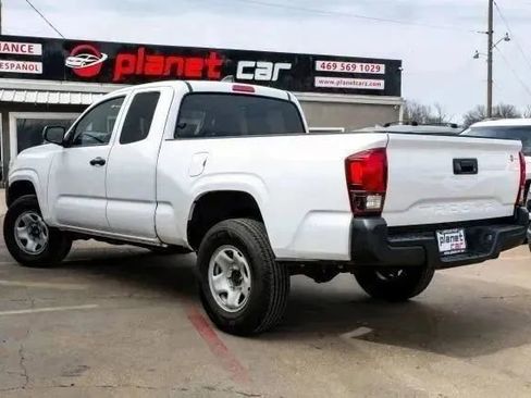 Used 2022 Toyota Tacoma SR image 10