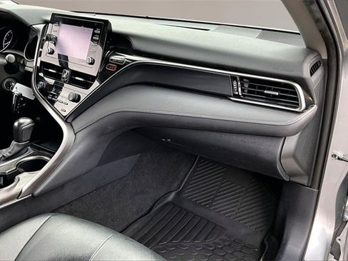 Used 2021 Toyota Camry SE image 21