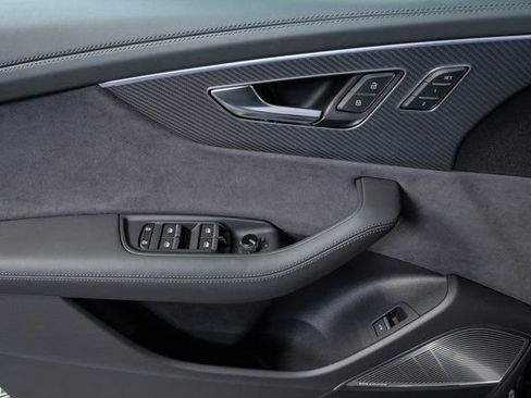 New 2026 Audi RS Q8 performance image 6